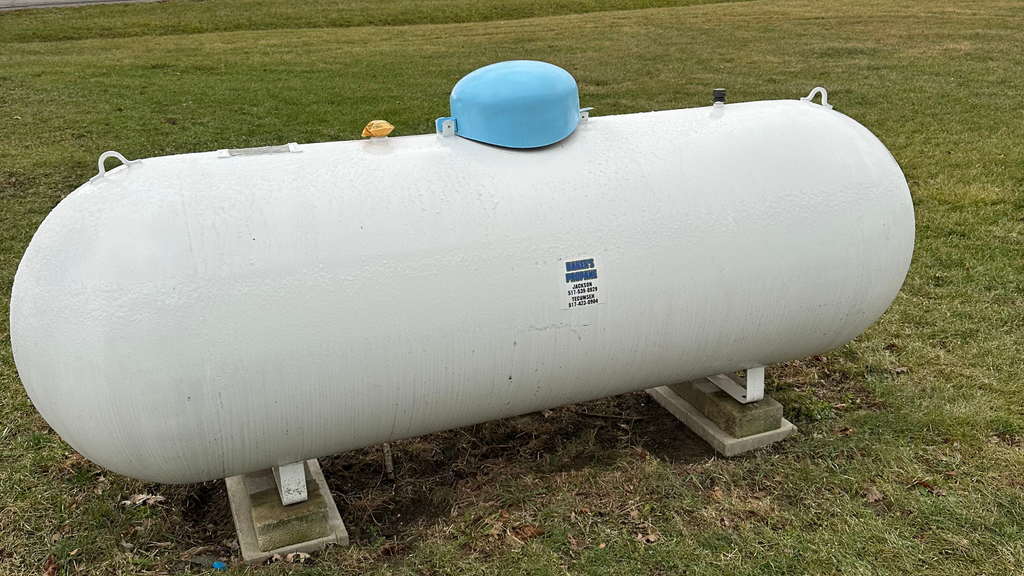 Buying vs. Leasing a 500 Gallon Propane Tank: What Homeowners Should Know